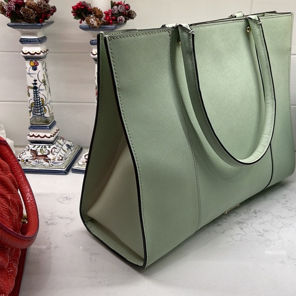 SOLD/Rebecca Minkoff Large MAB Tote Saffiano Leather - Picture 14 of 15